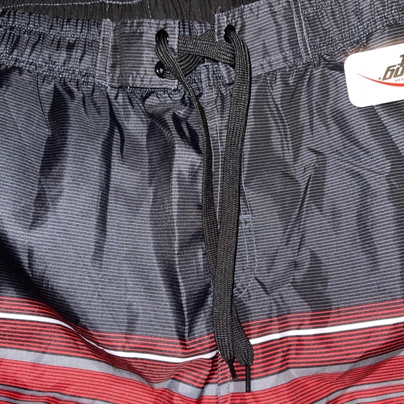 Starting Point black / red / gray bathing suit - Picture 2 of 8